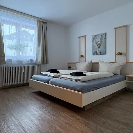 Familienauszeit Mit Indoorpool, Sauna, Netflix, Disney, 50-100 Mbit Internet Inkl Bettwäsche Handtücher Reinigung Apartment *