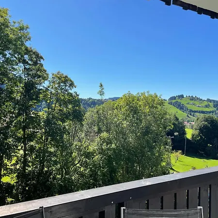 Familienauszeit Mit Indoorpool, Sauna, Netflix, Disney, 50-100 Mbit Internet Inkl Bettwaesche Handtuecher Reinigung Appartement