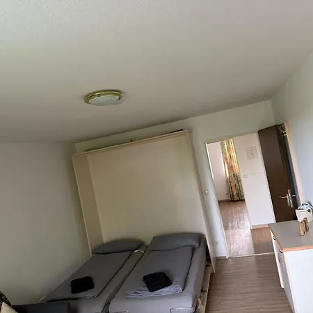 Familienauszeit mit Indoorpool, Sauna, Netflix, Disney, 50-100 MBit Internet inkl Bettwäsche Handtücher Reinigung Apartment Missen-Wilhams